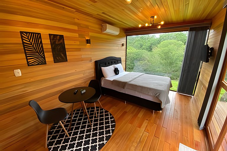 Cabana charmosa em meio a natureza
