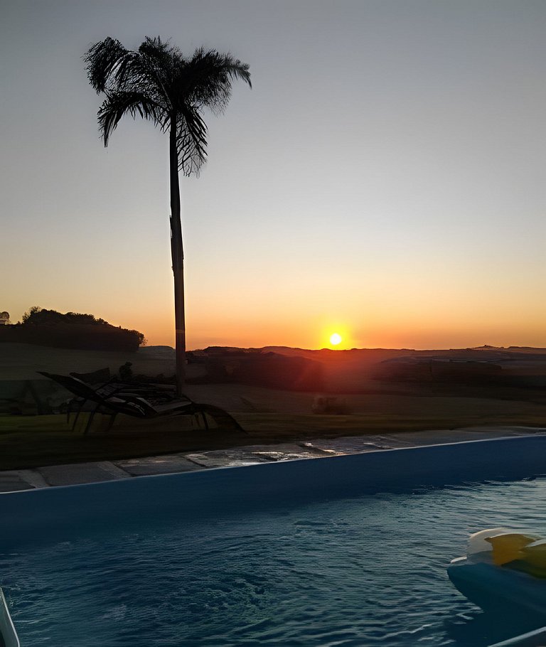 Vista deslumbrante e conforto na Casa Pôr do Sol